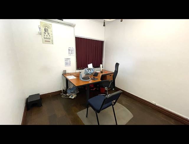 350M² MEDICAL SUITE FOR SALE IN SINOVILLE